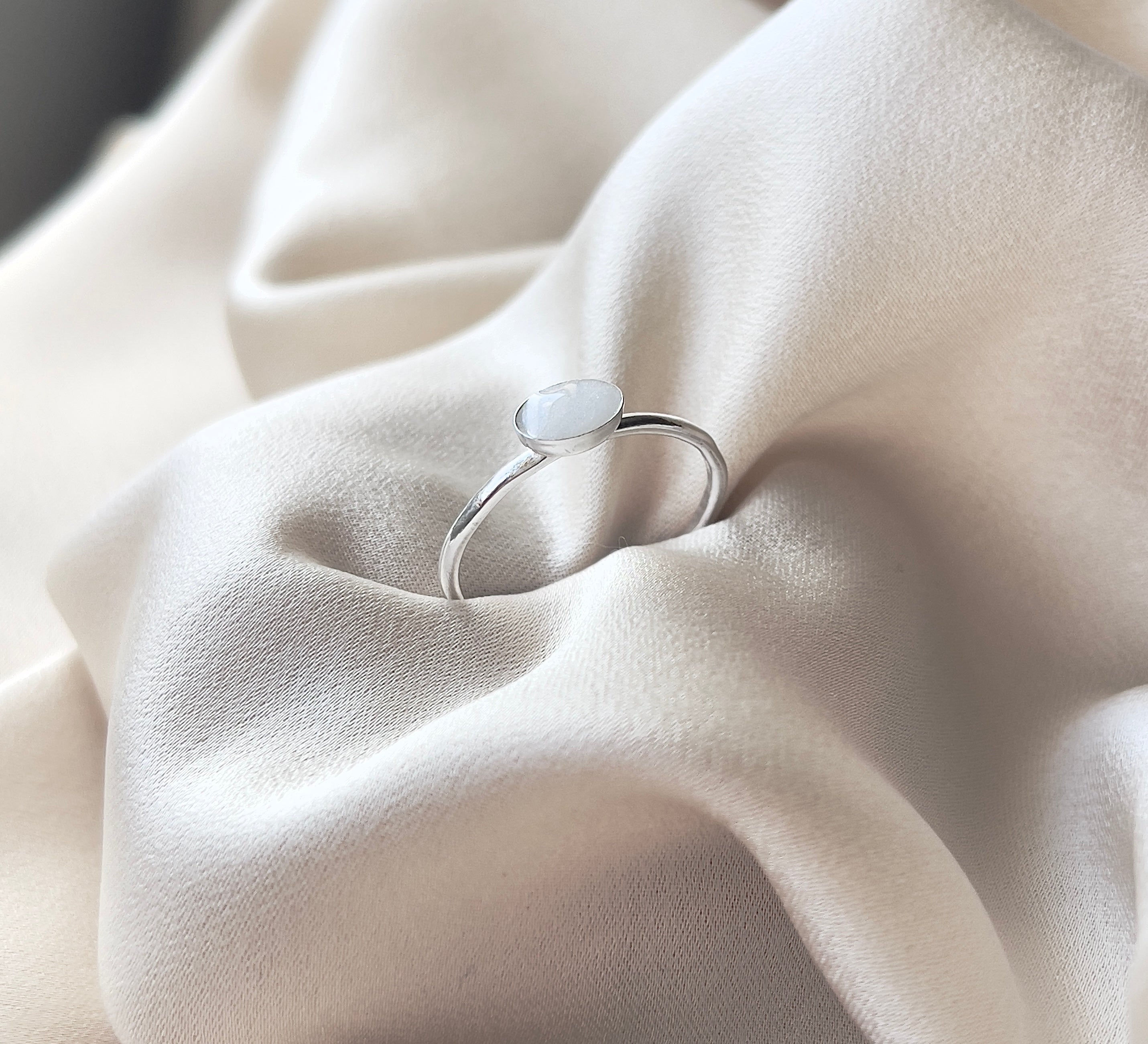 Sterling Silver Petite Oval Ring